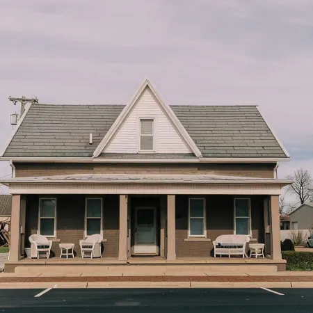 Comfort & Charm in the Heart of Minster: Up to 10 Guests Hotéis em Auglaize County