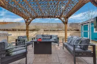 Game Room Adventures : A Family-Friendly Getaway!