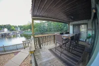 Lakeside Bliss - Ozark Escape - Homestays