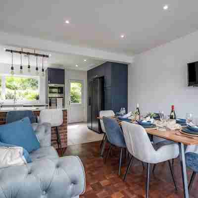 Stunning home over looking Belfast City, 11 minutes to City Centre Others