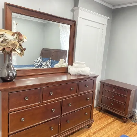 3bedroom apartment in Teaneck with AC, WiFi, 12 miles from Times Square NYC. Отели в г. Тинек