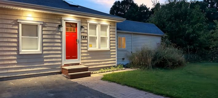 Stylish Suburban Retreat – Peaceful, Private, and Close to It All Hotels in Passaic County