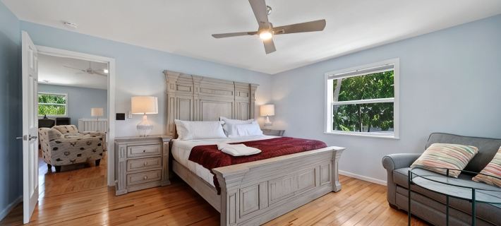 Jensen Beach Family Pool Home Hotels in Jensen Beach