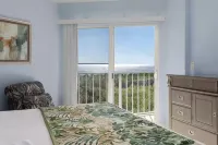 Castaway Key - Oceanfront Condo with Double Balconies & Marina Access - 3 estrellas