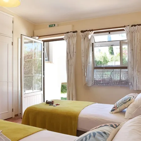 GARDEN APARTMENT