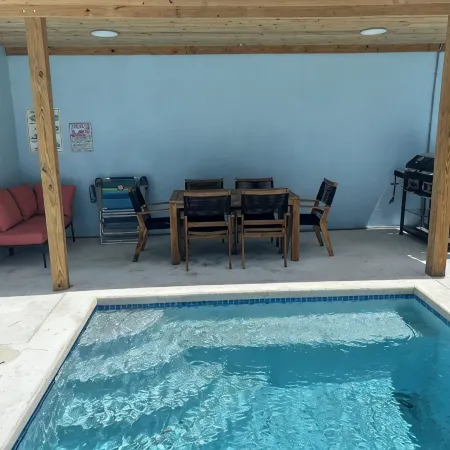 Island House Private Pool • Safe Gated Community!