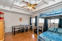 New! Big Deck, Views, Hot Tub, Fire, Game Rm, Open Living, Grill