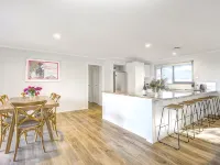 YERING PARK COTTAGE - 3 bedroom home  in the heart of the Yarra Valley Hotels in Coldstream