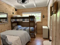 Secluded waterfront fishing cabin, boat dock, pier, sunsets, boat to beach - Alphydda