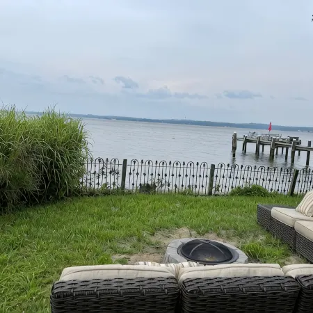 Sailor's Sunrise Cottage - Chesapeake Bay