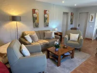VILLA With PRIVATE HEATED POOL; BBC; AirCon GARDENS; SAT./CABLE TV; PARKING WIFI - Villas