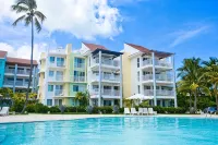 Playa Turquesa E-401 Premier Beachfront Ocean View Penthouse/50mbps Wifi - Swimmingpools