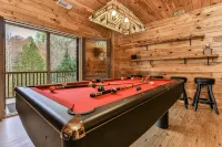 Trout Tales Riverfront Lodge-Hot Tub,Pet Friendly,Game Room,Firepit,Decks Galore - 4-Star