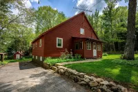 Lovely Lodge, near Old Forge