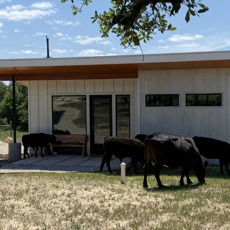 Cozy/Cute Tiny House close to wineries, wedding venues & outdoor fun