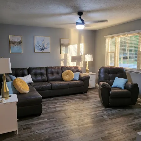 Kokomo's Mini Manor, great cozy place to stay!