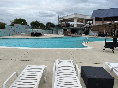 WATERFRONT 2/2 CONDO BOAT DOCK/SLIP RESTAURANT KAYAK AMENITIES GRD. FL Sleeps 8 - 4 星級
