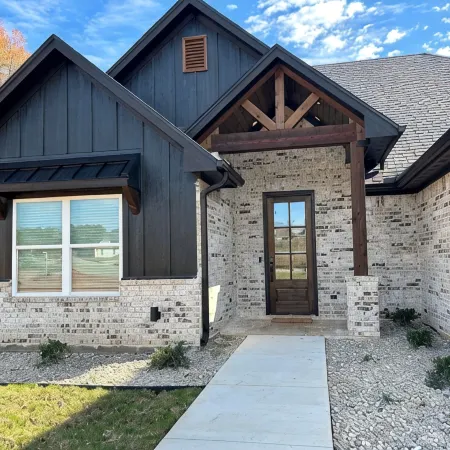 Charming Retreat in Hallsville, TX – Your Cozy Home Away from Home!