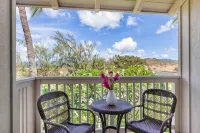 Luxury Condo In Poipu Beach, Central Air Conditioning, Pools and Mountain Views - Bjergudsigt
