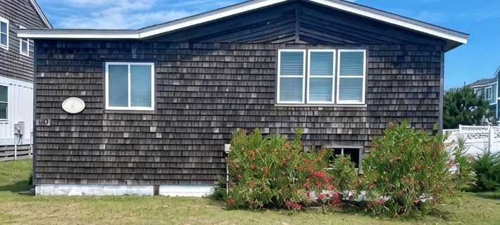 The Nags Head Cottage-Recently renovated in 2025! Walking distance to the beach! Hotels in Nags Head