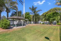 White Crest Apartments - parking