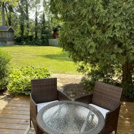 Moonlight Beach Bungalow 2 blocks to Lake Michigan beach!