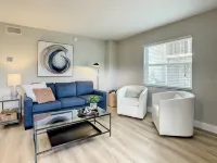Newly remodeled and 6 minutes from Indian Rocks Beach and the Gulf Coast! - Pools