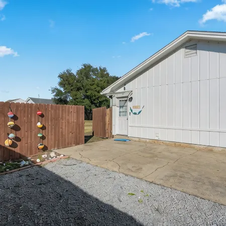 The Salty Breeze Beach House ~ 15 mins > Navarre & Pensacola Beach