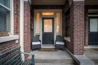 Charming New Orleans-Style Apartment with Gated Courtyard!