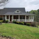 Wonderful House on Weiss Lake! Two piers and nearby boat launch. Sleeps 16 - 3-Star