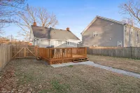 Charming 2 bed 1 bath near Langley Air Force Base - Bungalows