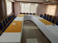 Triplinq Hotel & Resort - 2-Star