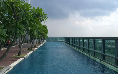 Homey 1Br Apartment at Aryaduta Residence Surabaya by Travelio -  Ferienwohnungen
