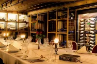 Hotel Refsnes Gods - by Classic Norway Hotels - 4-Star