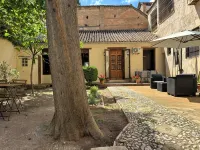 House in front of the Alhambra with a private garden and views - Bungalows