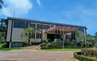 Wira Carita Hotel - Parkplatz