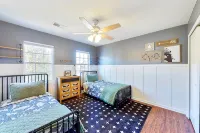 Large Beautifully decorated Cozy Family Home - Pet Friendly - Near Charlotte - Wifi