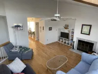 Bayside Retreat with Fabulous Views, Short walk to the Beach, Marvelous Sunsets - balcony