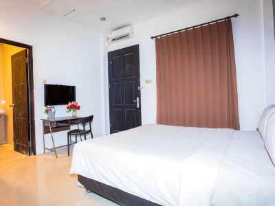 Livinn Hotel Kendangsari Surabaya