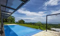 5 Bedrooms, large pool & spectacular whale tail ocean view! - Pools
