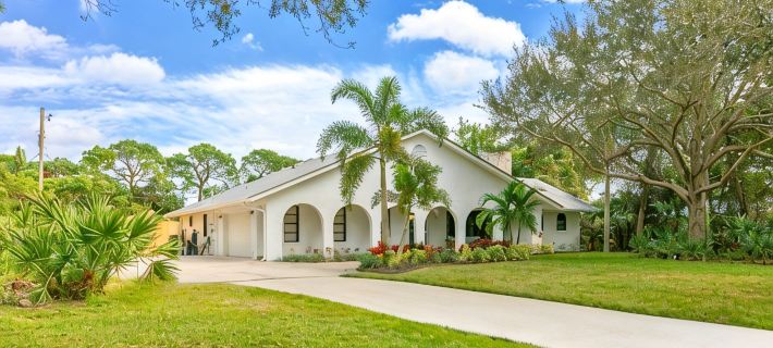 Peaceful and Spacious Pool home in Jensen Beach! RV-Boat Prkg-Fenced Yrd Hotels in Jensen Beach