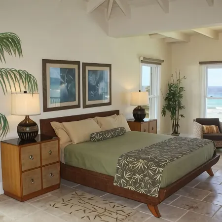 OCEANFRONT LUXURY VILLA, 4900sf, 4br, 4bth, billiards and Gym