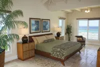 OCEANFRONT LUXURY VILLA, 4900sf, 4br, 4bth, billiards and Gym - 4-Star