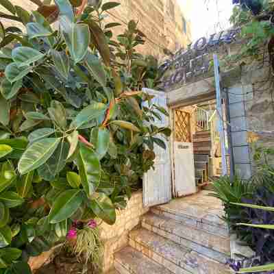 Guest House Antique Hotel Exterior