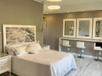 Swan Lake Suites Hotels in Benoni