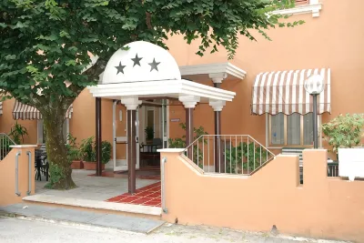 艾利斯克裏倫酒店 酒店