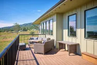 August 19-20th Open!  Panoramic Glacier Views! - 샬레 호텔