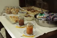 Le Magnolie Hotel - breakfast