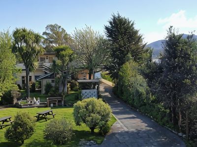 Te Anau Lakefront Backpackers
