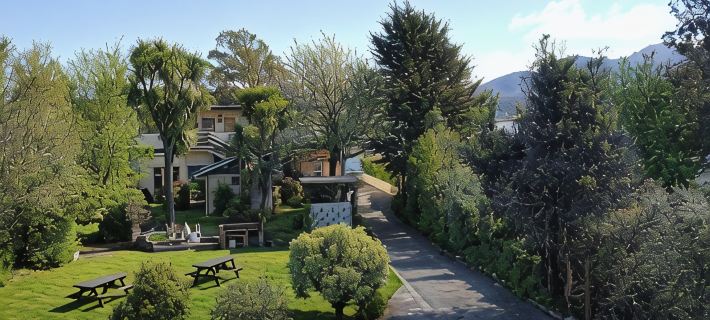 Te Anau Lakefront Backpackers Hotels in Te Anau